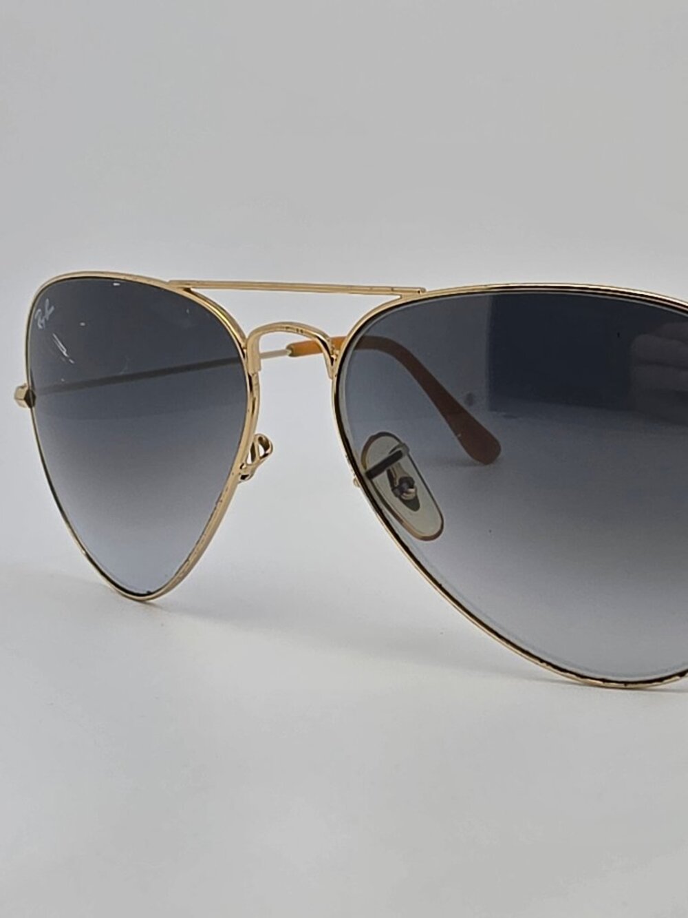 Ray-Ban RB3025 001/32 Arista Gold Frame Blue Gradient Lens Aviator Sunglasses